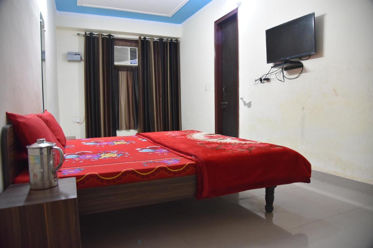Hotel Gopi Dham Haridwār Exteriér fotografie