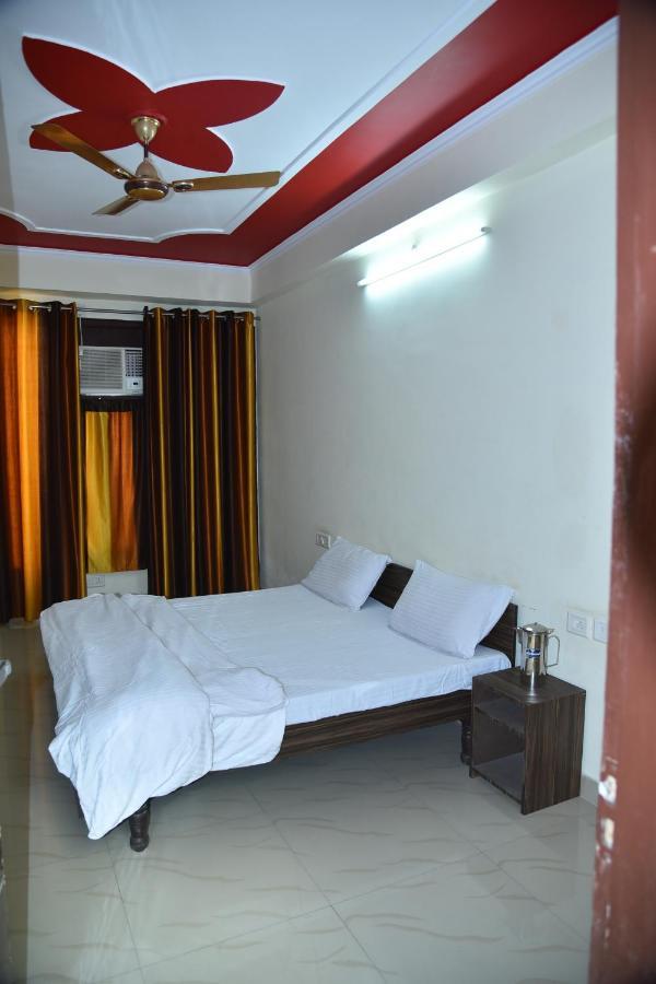 Hotel Gopi Dham Haridwār Exteriér fotografie