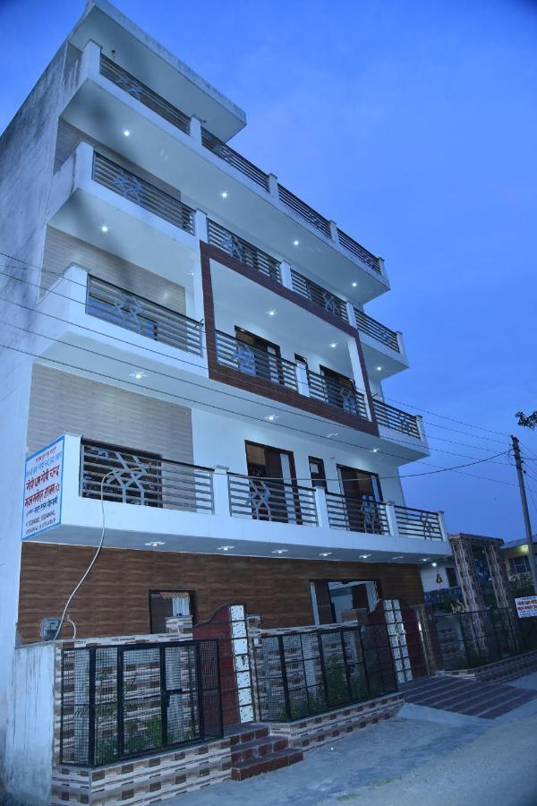 Hotel Gopi Dham Haridwār Exteriér fotografie