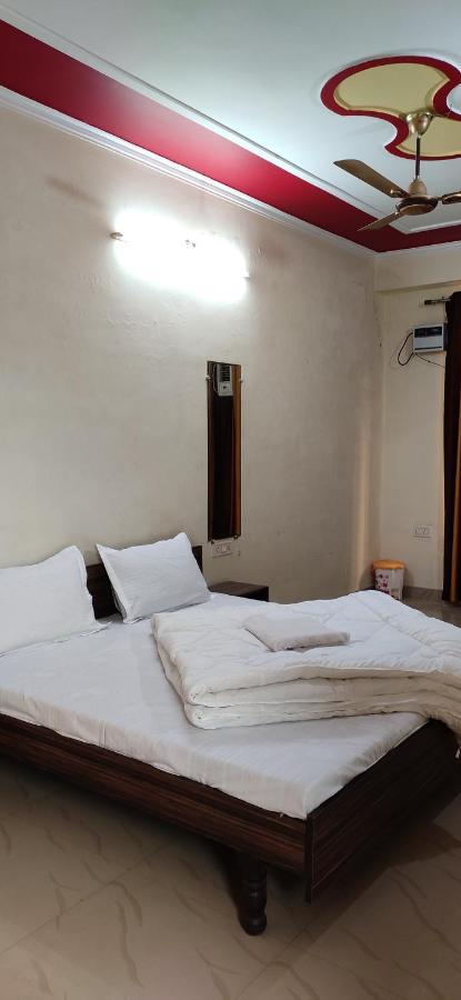 Hotel Gopi Dham Haridwār Exteriér fotografie