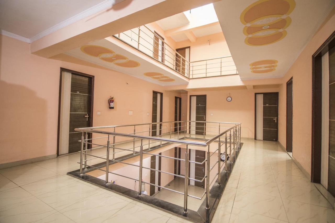 Hotel Gopi Dham Haridwār Exteriér fotografie